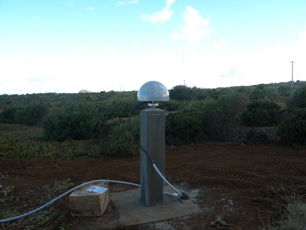 IGS Station STHL00GBR